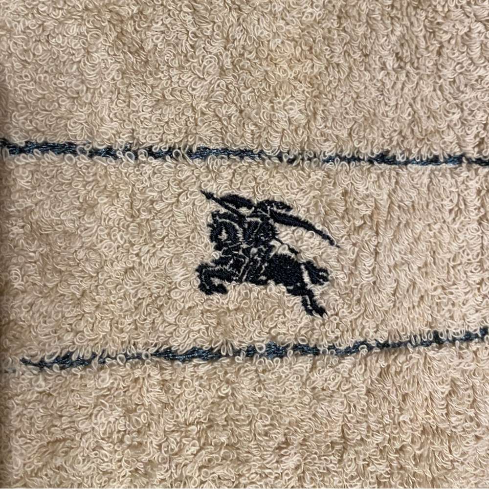 NEW🔥 BURBERRY NOVA CHECK 🐎 Cotton Hand Towel SET🎁💯% Cotton/Camel🔥NWT🎁 - Picture 7 of 16